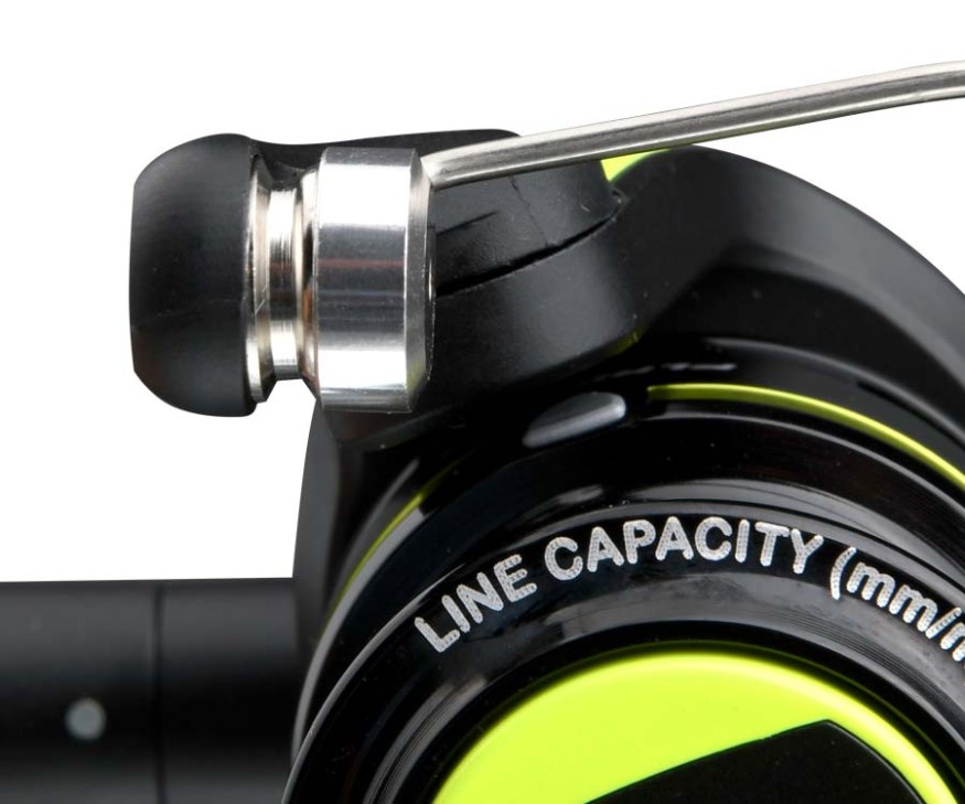 Катушкa спиннинговая Flagman Bonus 2000S